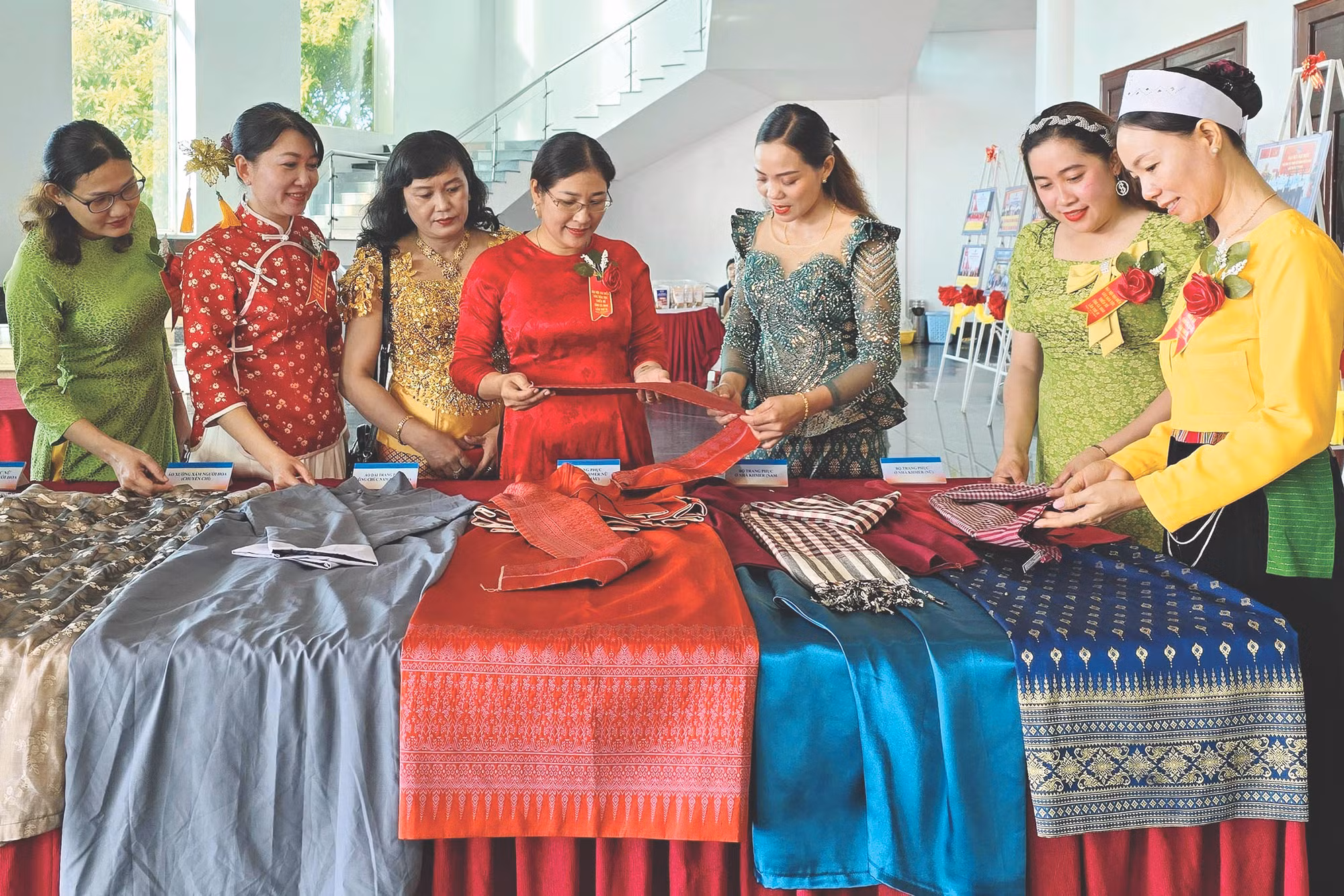 4-van hoa Khmer-Ca Mau-kim ha.jpg