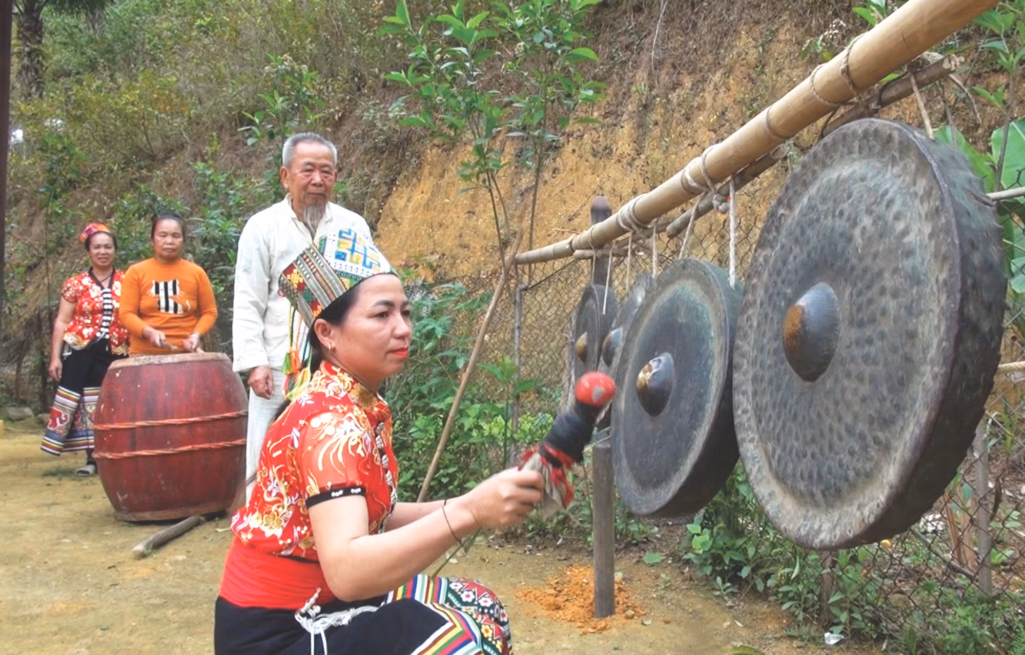 14-khu bao ton thien nhien Pu Huong-van ty.jpg