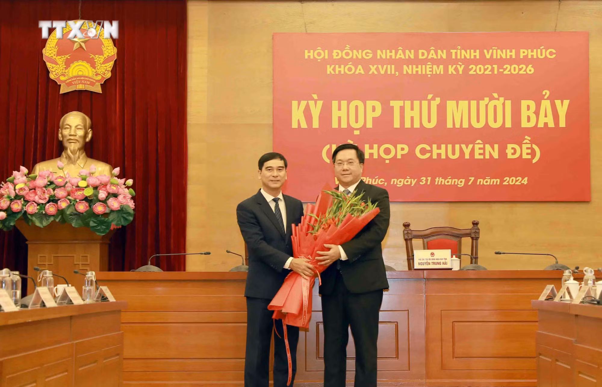 vna_potal_ong_tran_duy_dong_duoc_bau_giu_chuc_chu_tich_ubnd_tinh_vinh_phuc__7512613.jpg