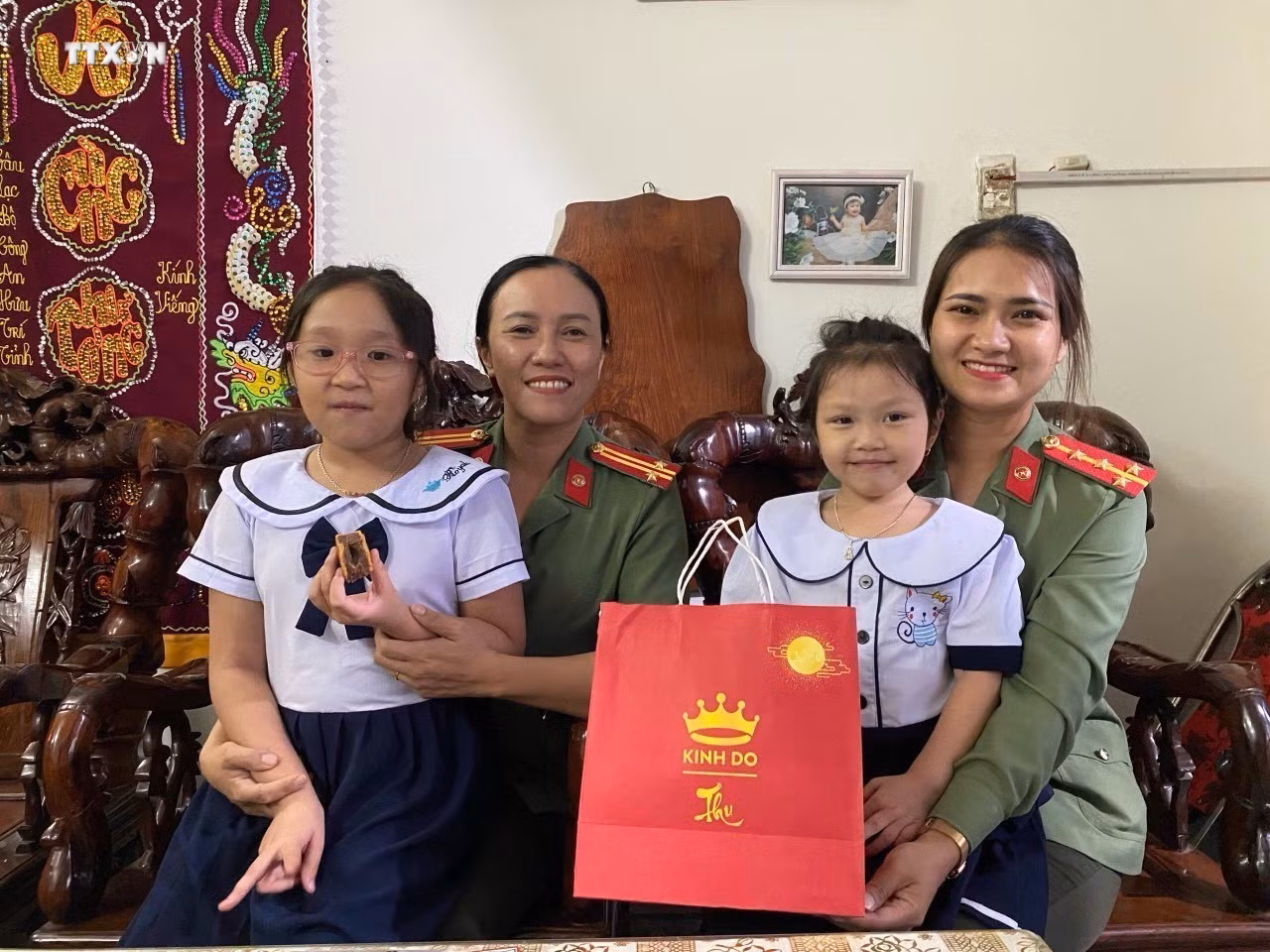 vna_potal_diem_tua_cua_tre_em_mo_coi_phu_nu_yeu_the_gia_lai_7473095.jpg