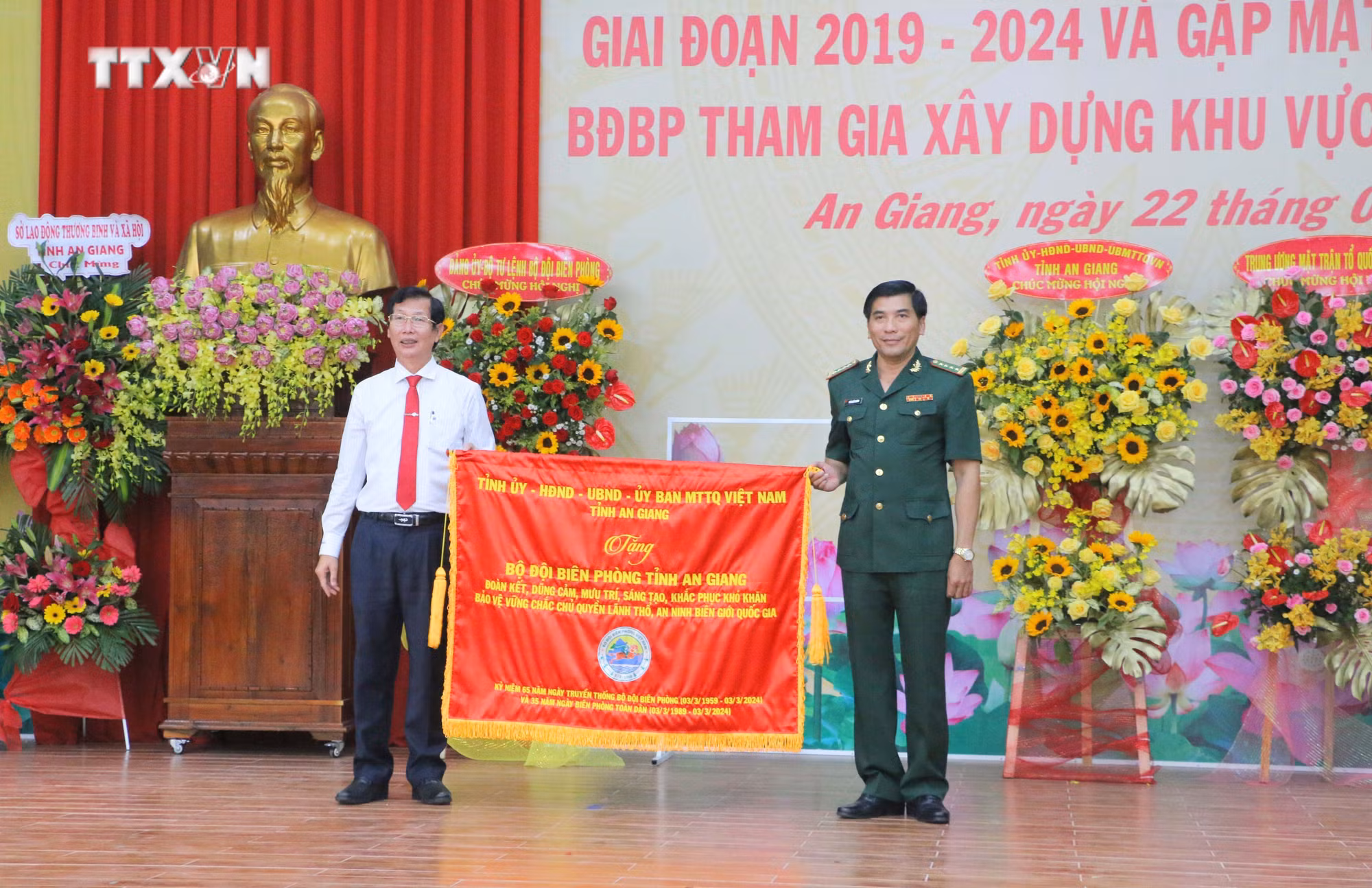 vna_potal__an_giang_so_ket_5_nam_thuc_hien_“ngay_bien_phong_toan_dan”__7237178.jpg