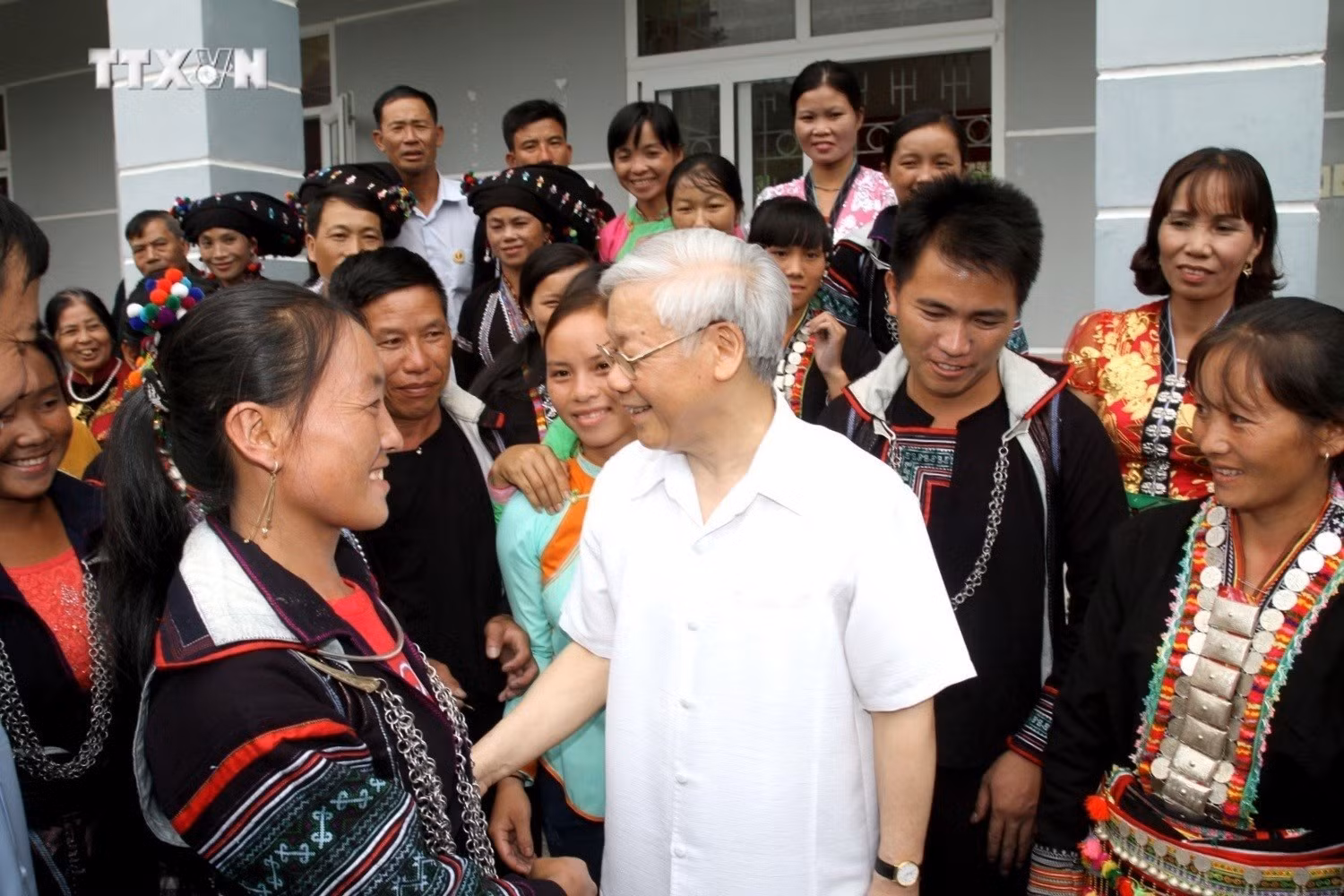 vna_potal_loi_can_dan_cua_tong_bi_thu_nguyen_phu_trong_giup_nguoi_dan_ban_bo_vuon_len_7493701.jpg