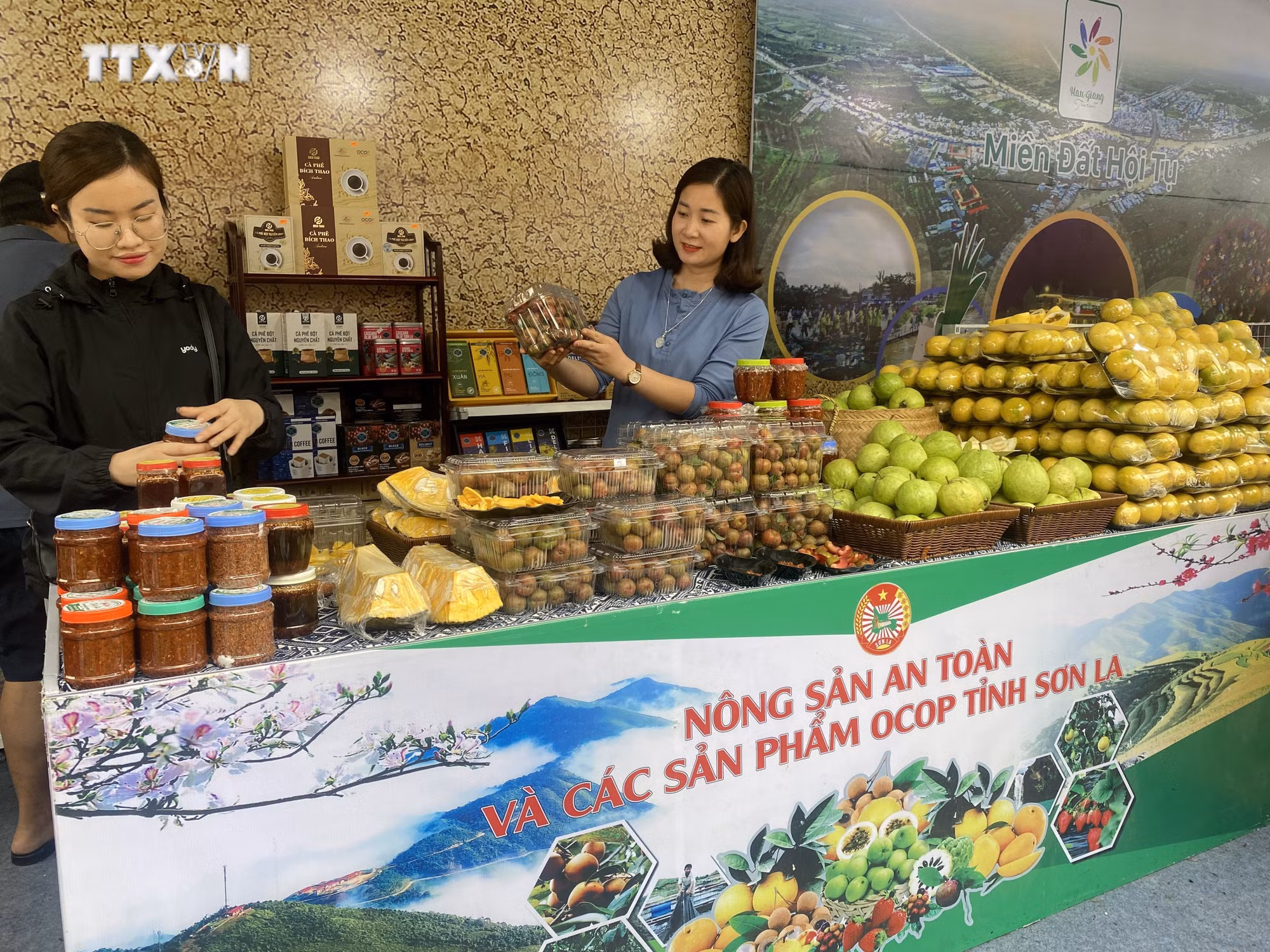 vna_potal_khong_gian_van_hoa_am_thuc_tai_le_hoi_van_hoa_du_lich_am_thuc_quoc_te_-_ha_giang_lan_thu_nhat_nam_2024_7297277.jpg