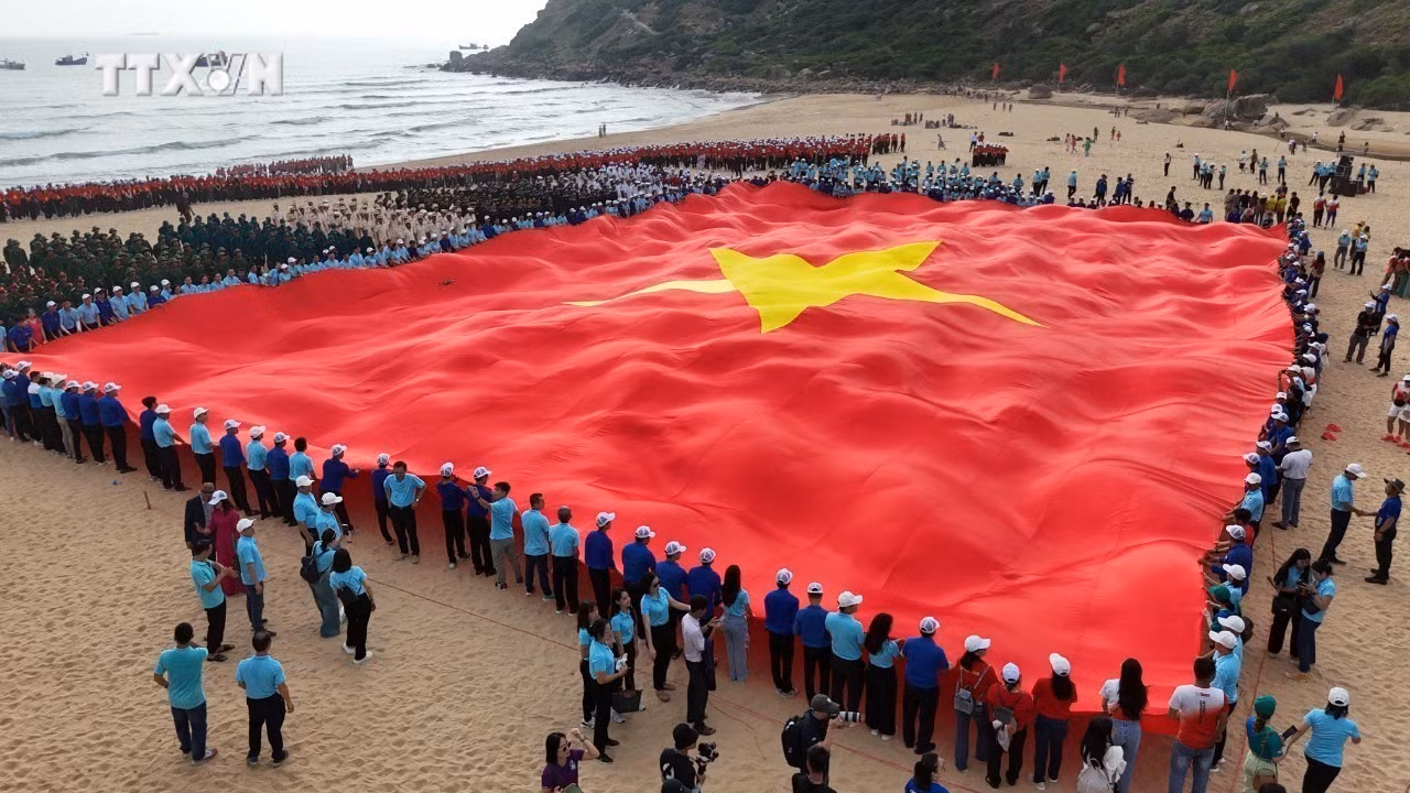 vna_potal_phu_yen_le_thuong_co_to_quoc_tai_bai_mon_-_mui_dien__7297914.jpg