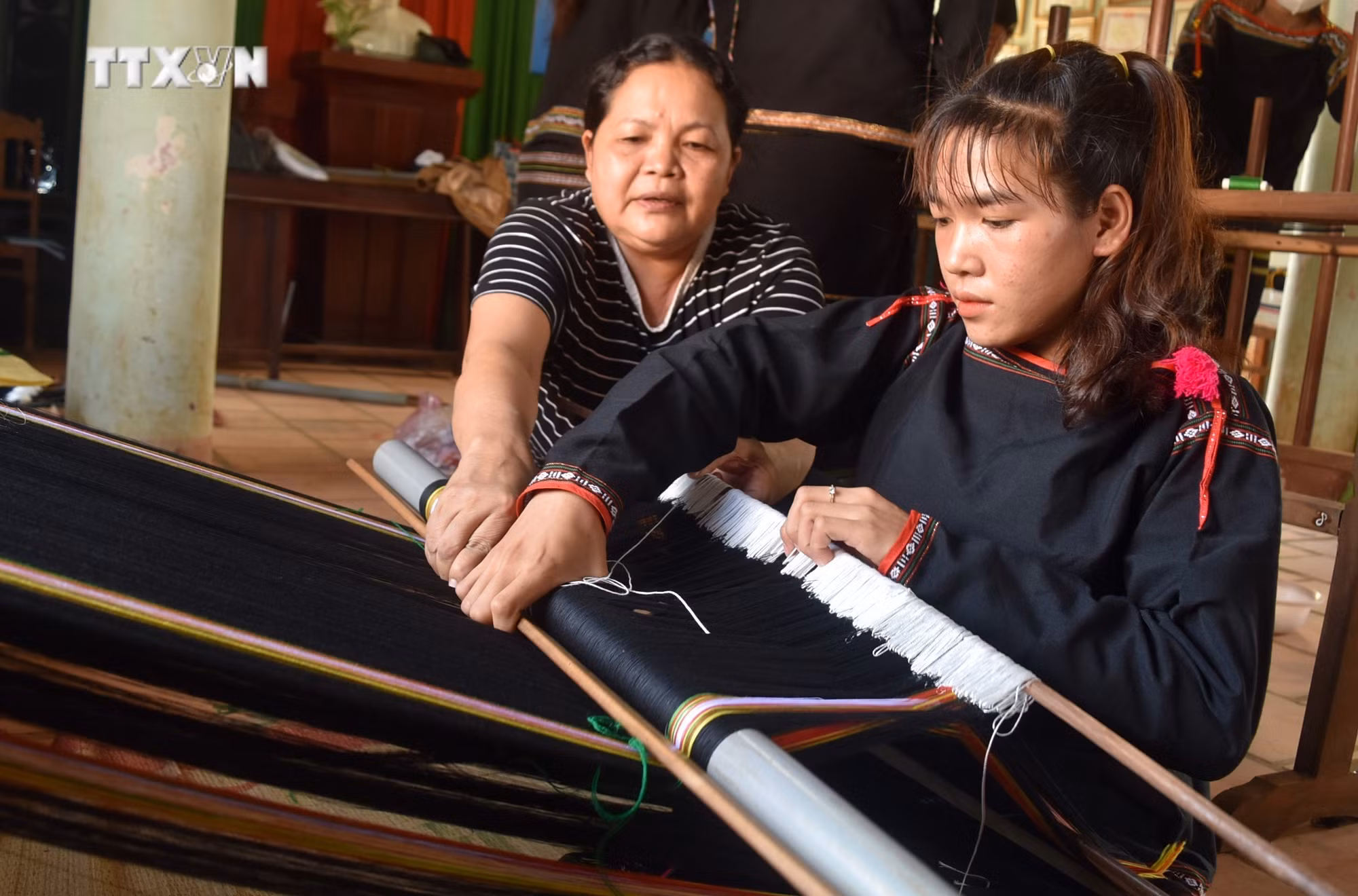vna_potal_dak_lak_dao_tao_nghe_trao_sinh_ke_giup_nguoi_dan_giam_ngheo_7374869.jpg