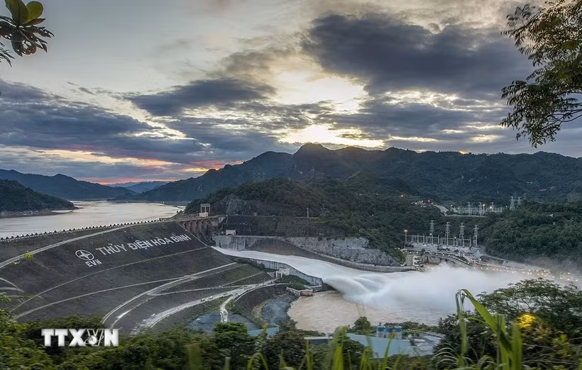 ttxvn-thuy-dien-hoa-binh.jpg