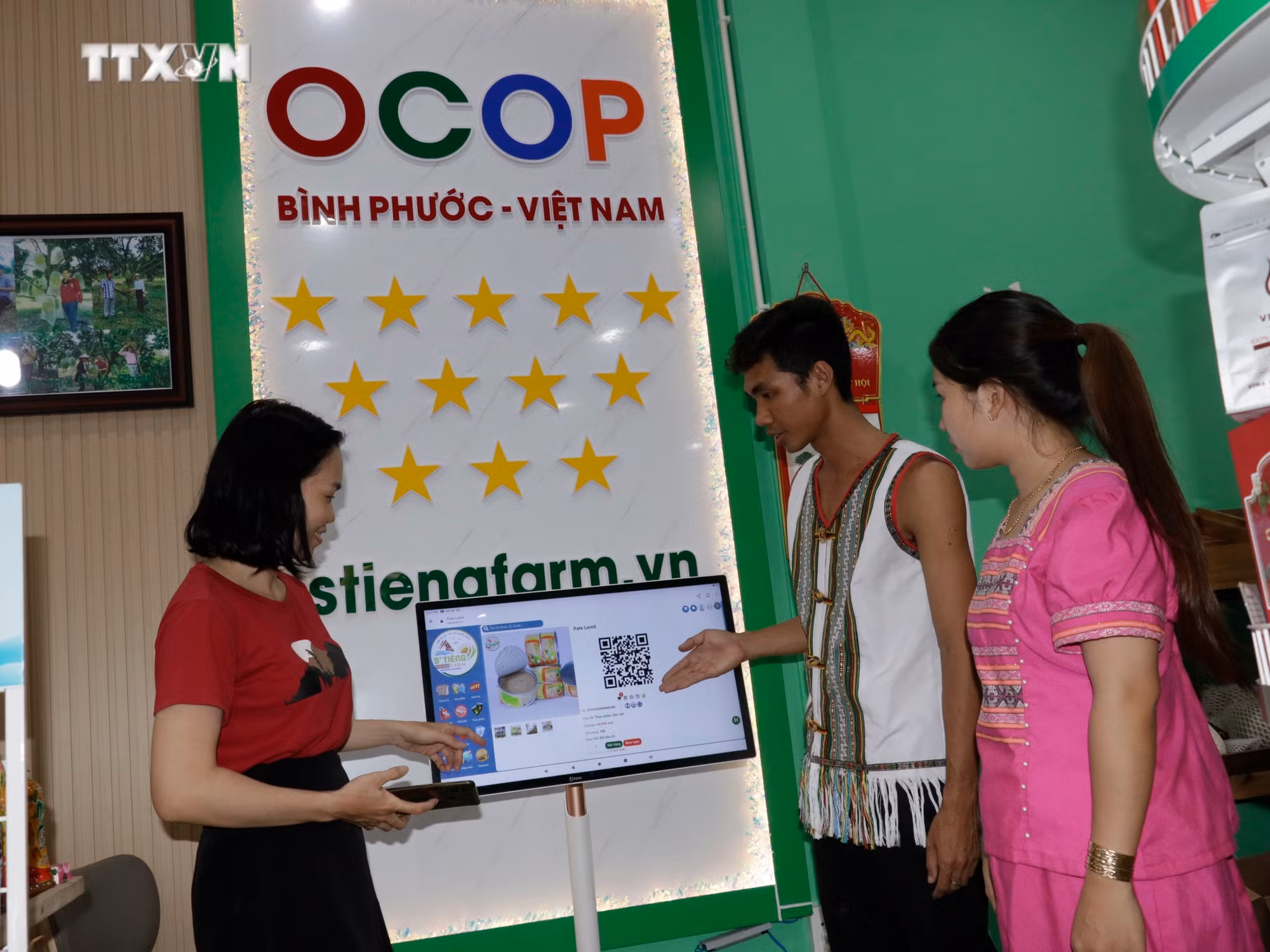 vna_potal_nhieu_san_pham_ocop_‘hoi_tu’_tai_s’tieng_farm_binh_phuoc__7232743.jpg