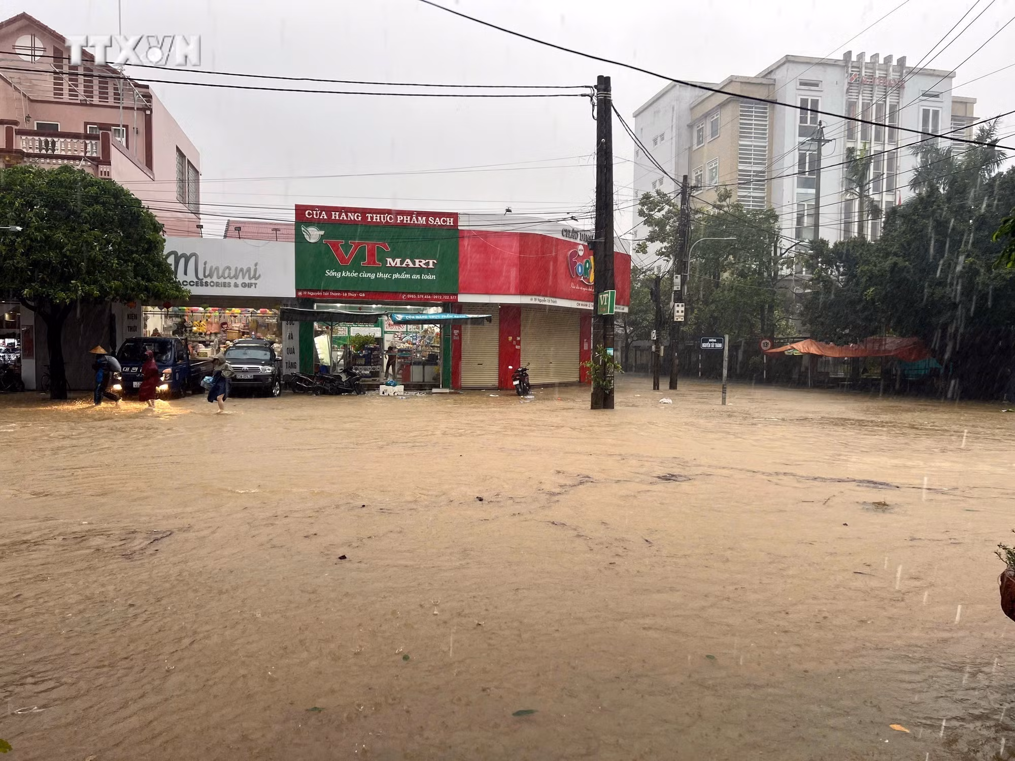 vna_potal_quang_binh_mua_lu_gay_ngap_lut_nhieu_noi_mot_nguoi_mat_tich_7673527.jpg