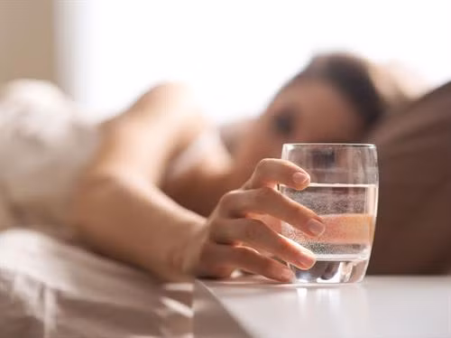 Những thói quen xấu khiến bạn chóng già