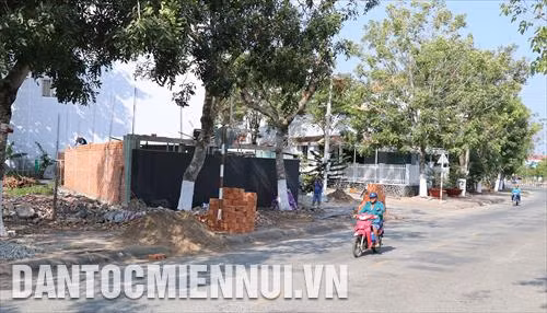 Người dân chưa nhận được quyết định bồi hoàn sau hơn 20 năm... giao đất