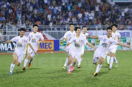 Công Phượng lập cú đúp, đội bóng phố núi hạ U21 Việt Nam
