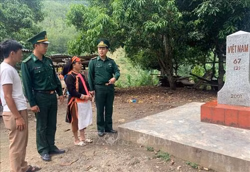 Chuyện người mang “quân hàm xanh” đi cắm bản (Bài 4)