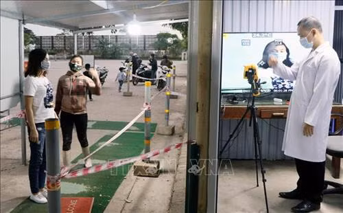 Dịch COVID-19: Quảng Ninh tạm dừng hoạt động tham quan vịnh Hạ Long và các di tích khác từ ngày 12/3