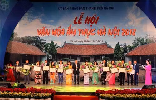 Đậm sắc màu Lễ hội văn hóa ẩm thực Hà Nội 2018