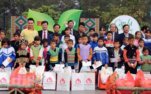 Sơn La: Tổ chức Chương trình “Cặp lá yêu thương”