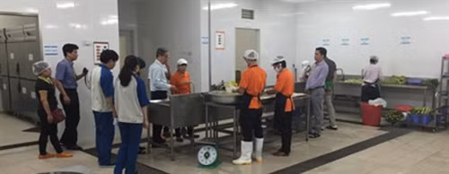 Quyết liệt với thực phẩm bẩn
