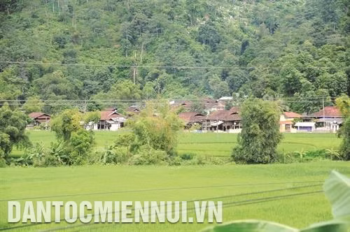 Làng cổ của Người Tày ở Tuyên Quang