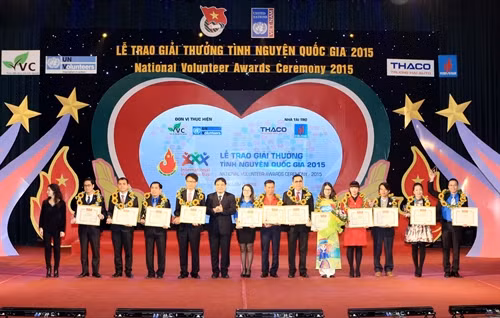 Trao giải thưởng Tình nguyện Quốc gia 2015 cho 12 tập thể và 9 cá nhân tiêu biểu