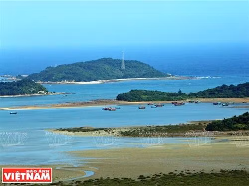Quảng Ninh có 12 bãi tắm được công nhận đạt chuẩn bãi tắm du lịch