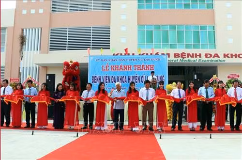Đưa vào sử dụng Bệnh viện Đa khoa Cù Lao Dung chăm sóc sức khỏe nhân dân xã đảo
