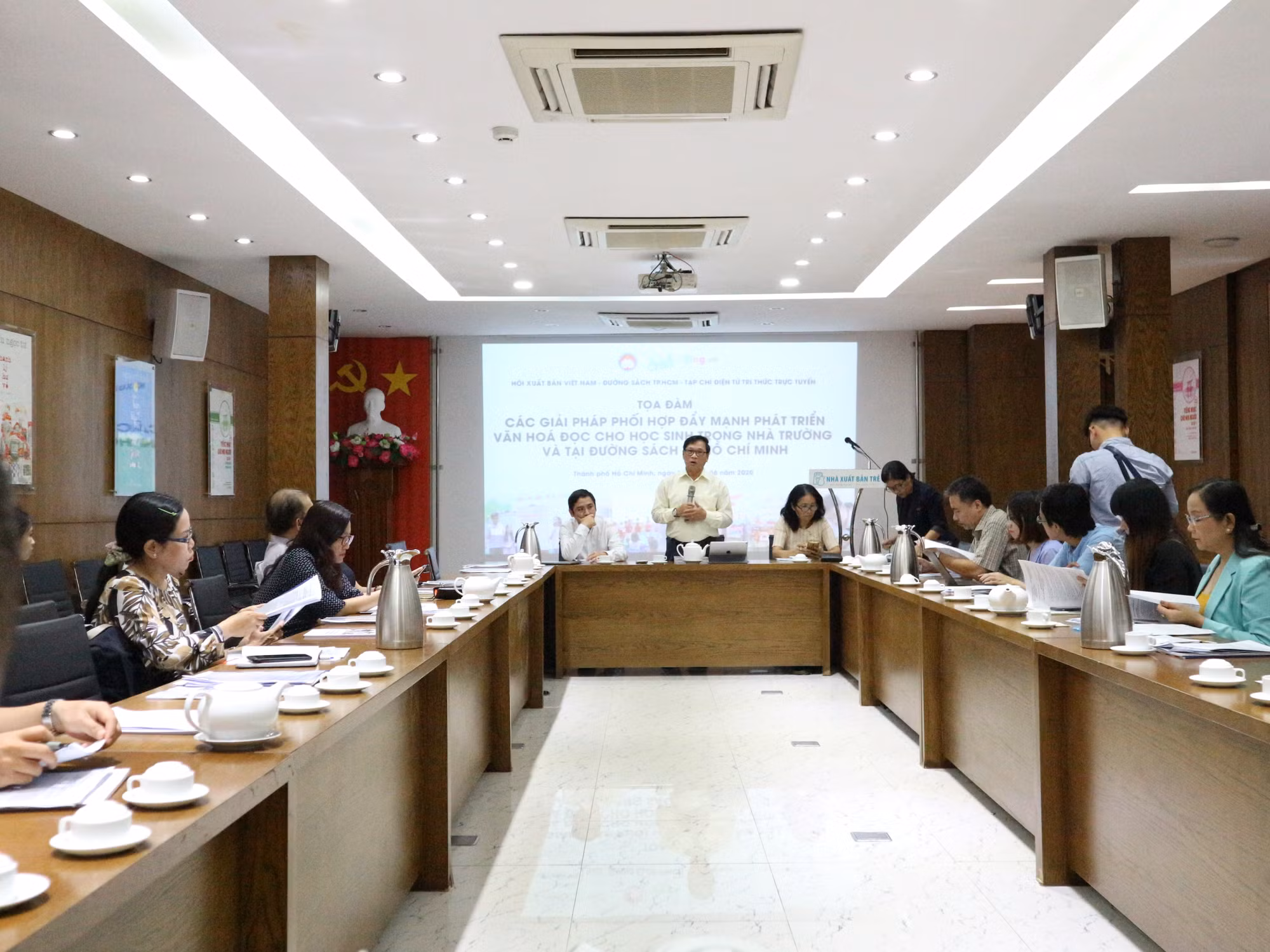 Phối hợp đẩy mạnh phát triển văn hóa đọc cho học sinh