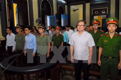 Khởi tố bị can, bắt tạm giam nguyên Chủ tịch Hội đồng quản trị, Tổng Giám đốc Ngân hàng Đại Tín