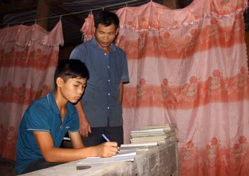 Húng Văn Dương – cậu học sinh dân tộc thiểu số vượt khó, học giỏi