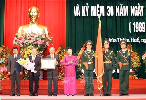 Chủ tịch Quốc hội Nguyễn Thị Kim Ngân dự Lễ Kỷ niệm 30 năm Ngày tái lập tỉnh Thừa Thiên Huế