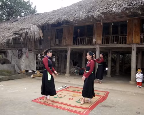 Gìn giữ điệu Sình Ca cho muôn đời sau