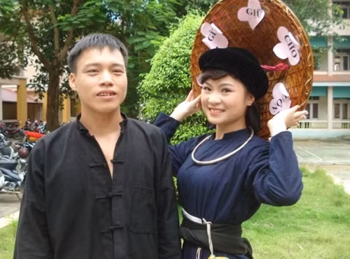 Trang phục của người Tày Cao Bằng