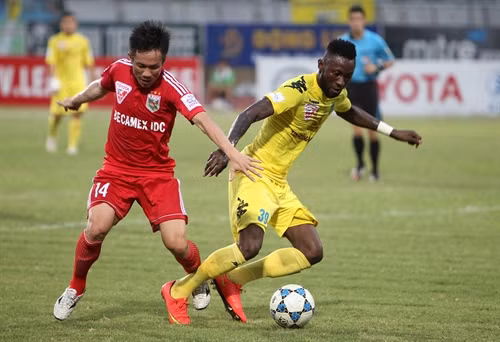 V-League 2015: Becamex Bình Dương tiếp tục dẫn đầu, Hoàng Anh Gia Lai "lún sâu" tại Vòng 21