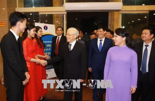 Kỷ niệm Ngày Thầy thuốc Việt Nam 27/2 với chủ đề “Tăng cường y tế cơ sở - Hướng tới bao phủ sức khỏe toàn dân”