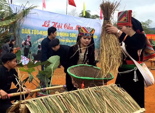 Lễ hội Cầu mùa của người Khơ Mú huyện Văn Chấn