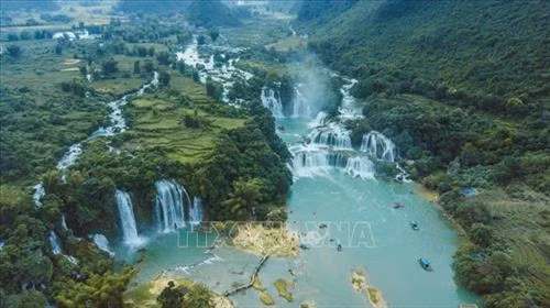 Khám phá non nước Cao Bằng