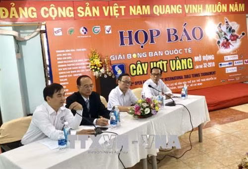 Hơn 100 vận động viên tham dự Giải Bóng bàn quốc tế Cây Vợt Vàng mở rộng lần thứ 32 năm 2018