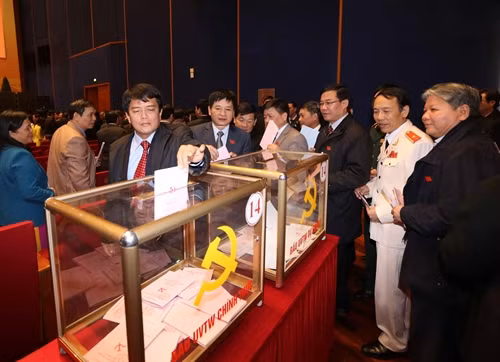 Danh sách Ban Chấp hành Trung ương Đảng khóa XII