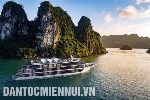 Dịch COVID-19: Quảng Ninh vẫn là điểm đến an toàn, thân thiện, hấp dẫn