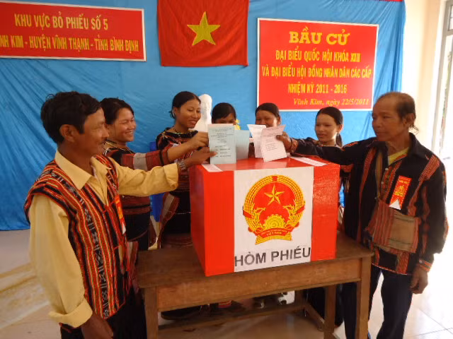 Kịp thời, khách quan giải quyết tố cáo, khiếu nại liên quan đến bầu cử