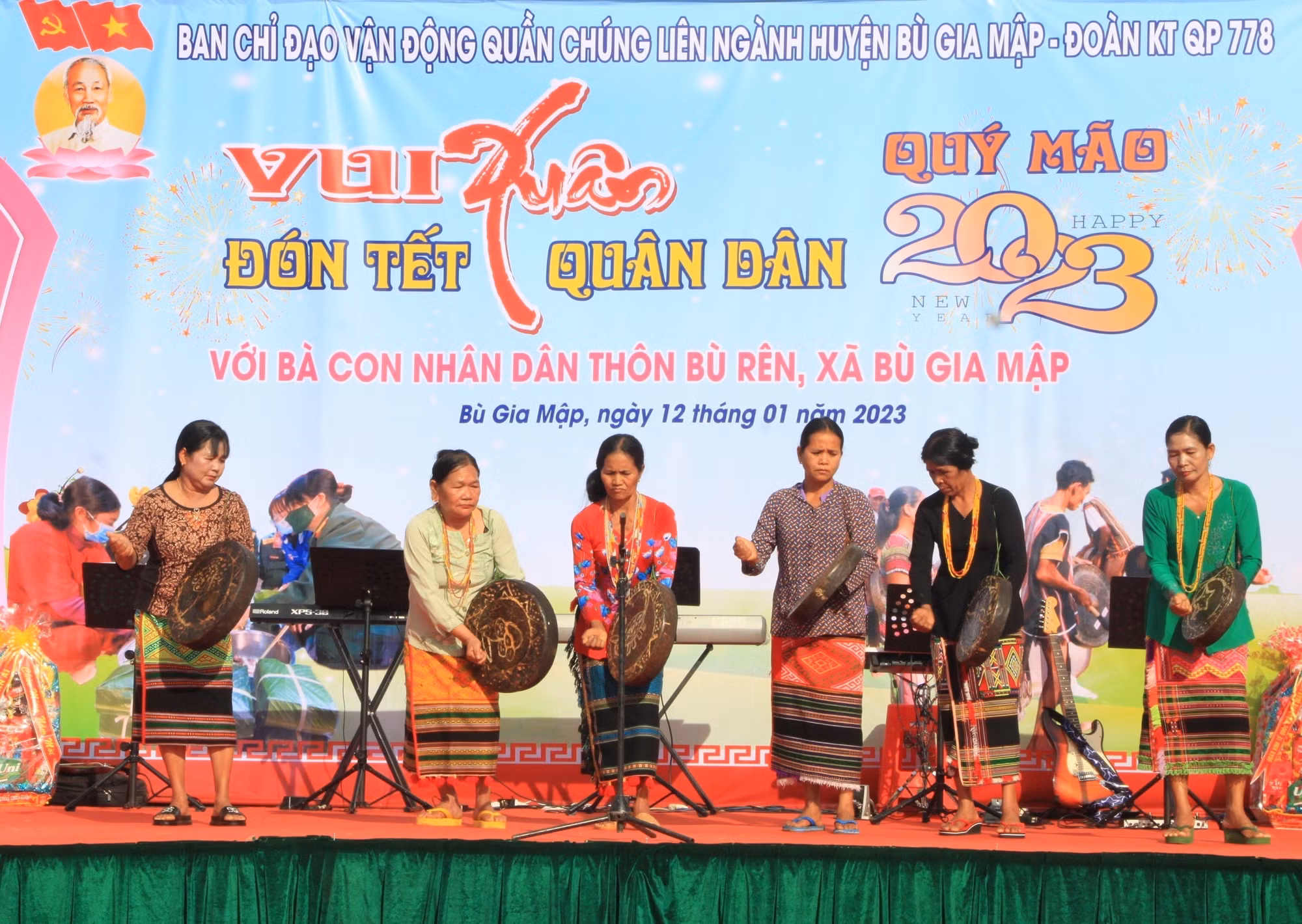 Rộn ràng đón Tết sớm tại vùng biên Bình Phước