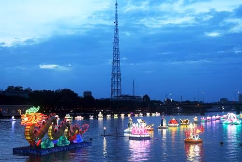 Tổ chức “Ngày hội Du lịch - Đêm hoa đăng Ninh Kiều, Cần Thơ” lần thứ III