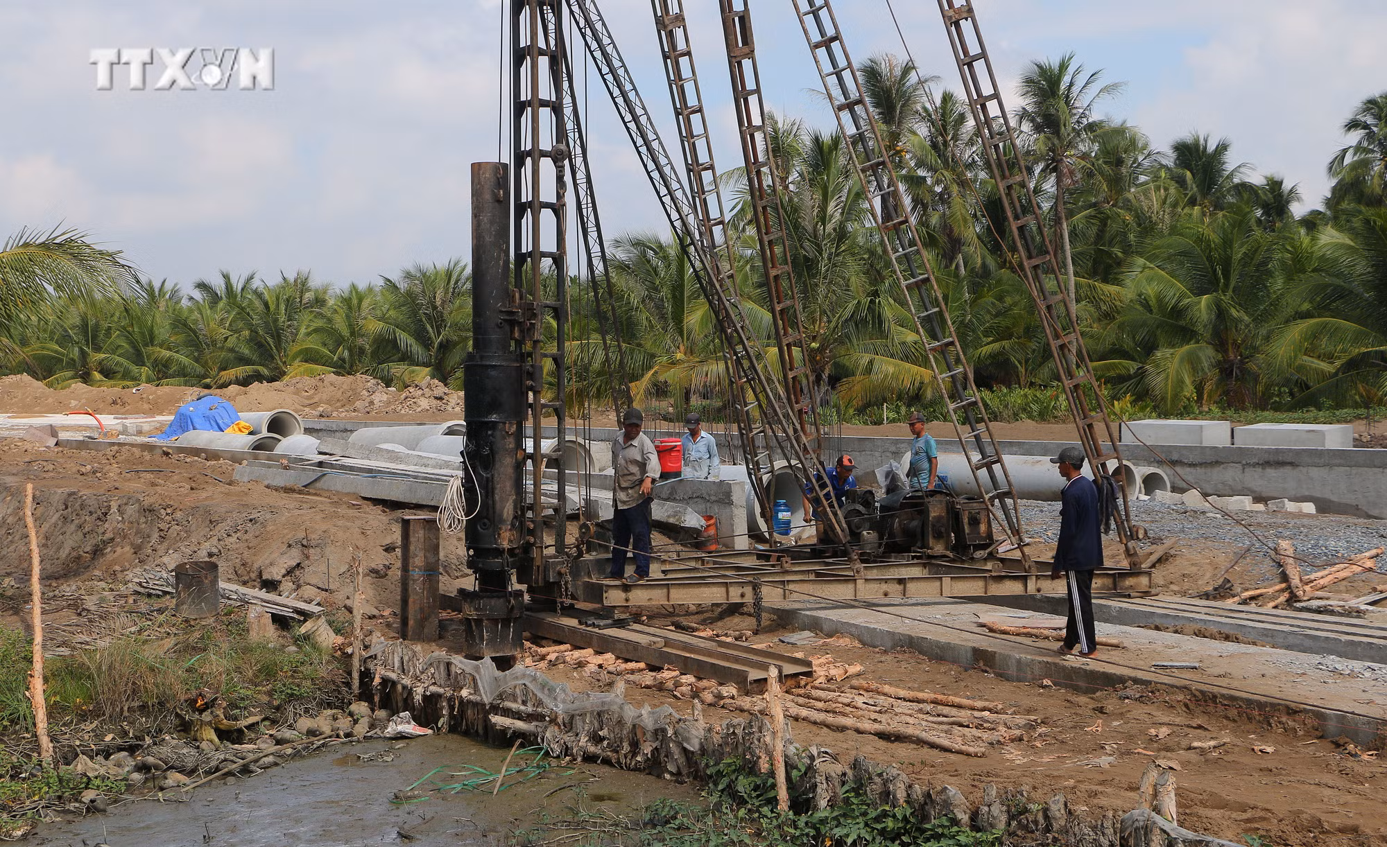 vna_potal_xa_dao_o_soc_trang_doi_thay_tu_chuong_trinh_xay_dung_nong_thon_moi__7400181.jpg