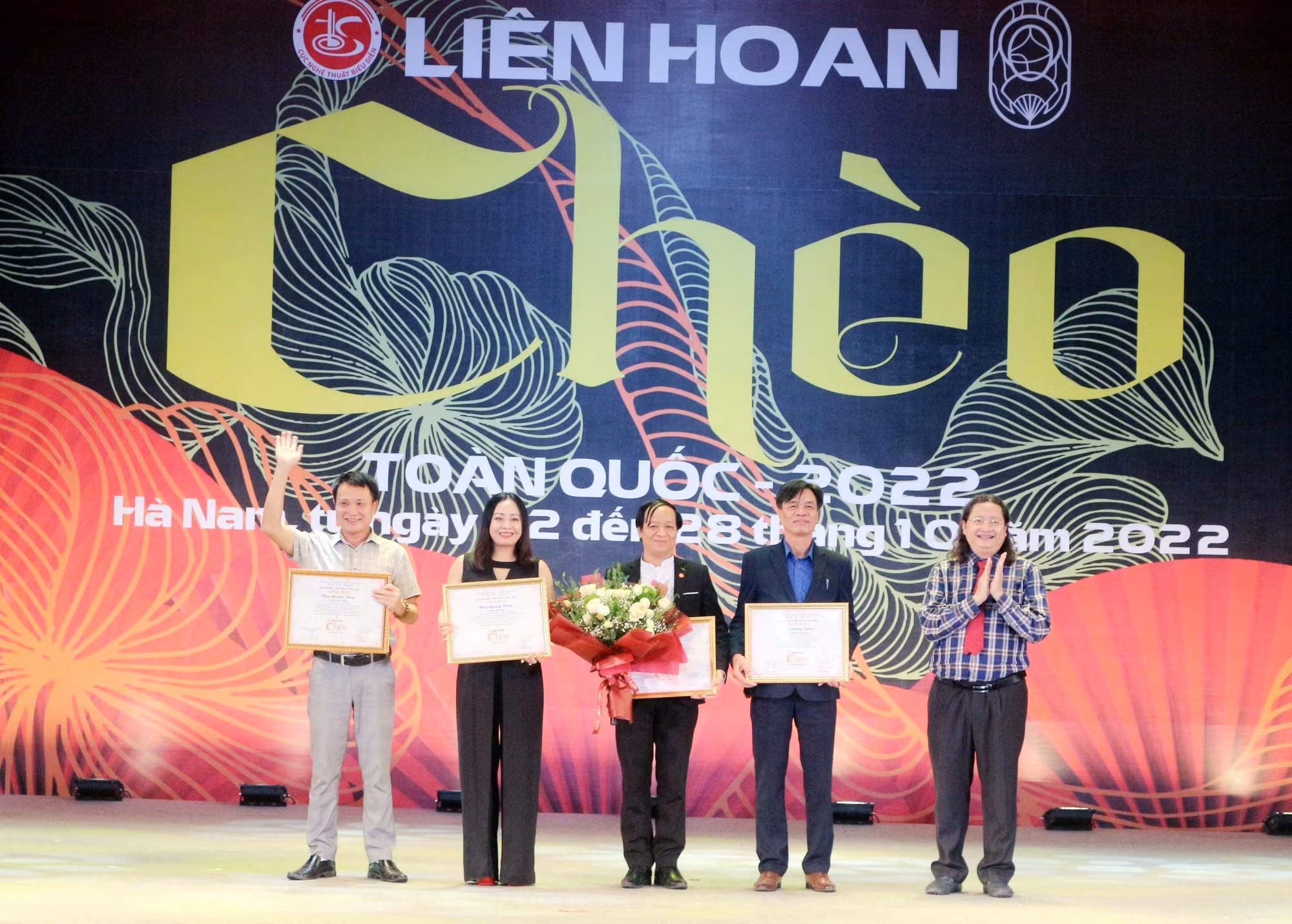 Bế mạc Liên hoan Chèo toàn quốc 2022: Đưa nghệ thuật truyền thống phát triển đáp ứng thị trường đương đại