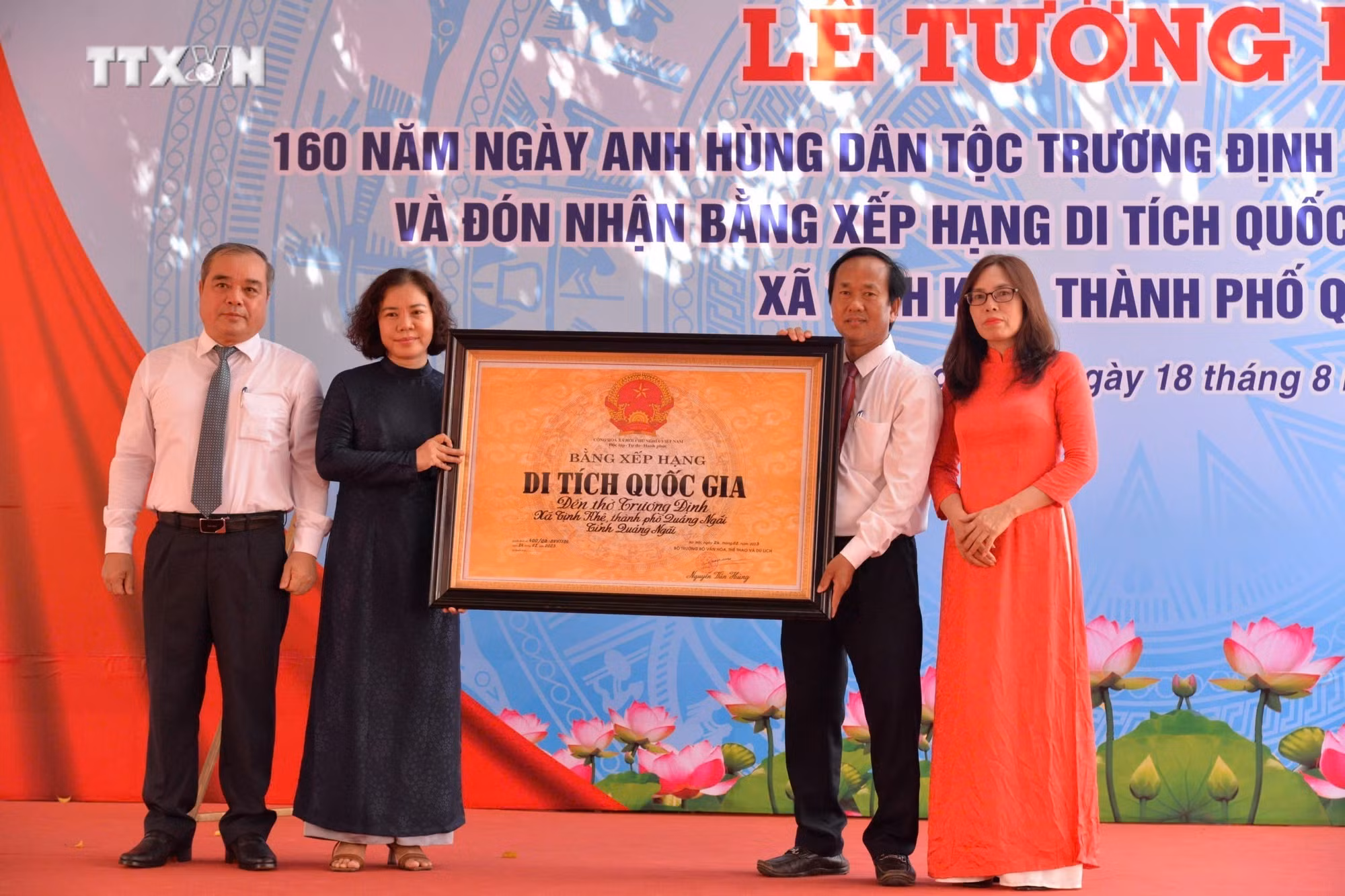 vna_potal_quang_ngai_tuong_niem_160_nam_ngay_anh_hung_dan_toc_truong_dinh_tuan_tiet_7543746.jpg