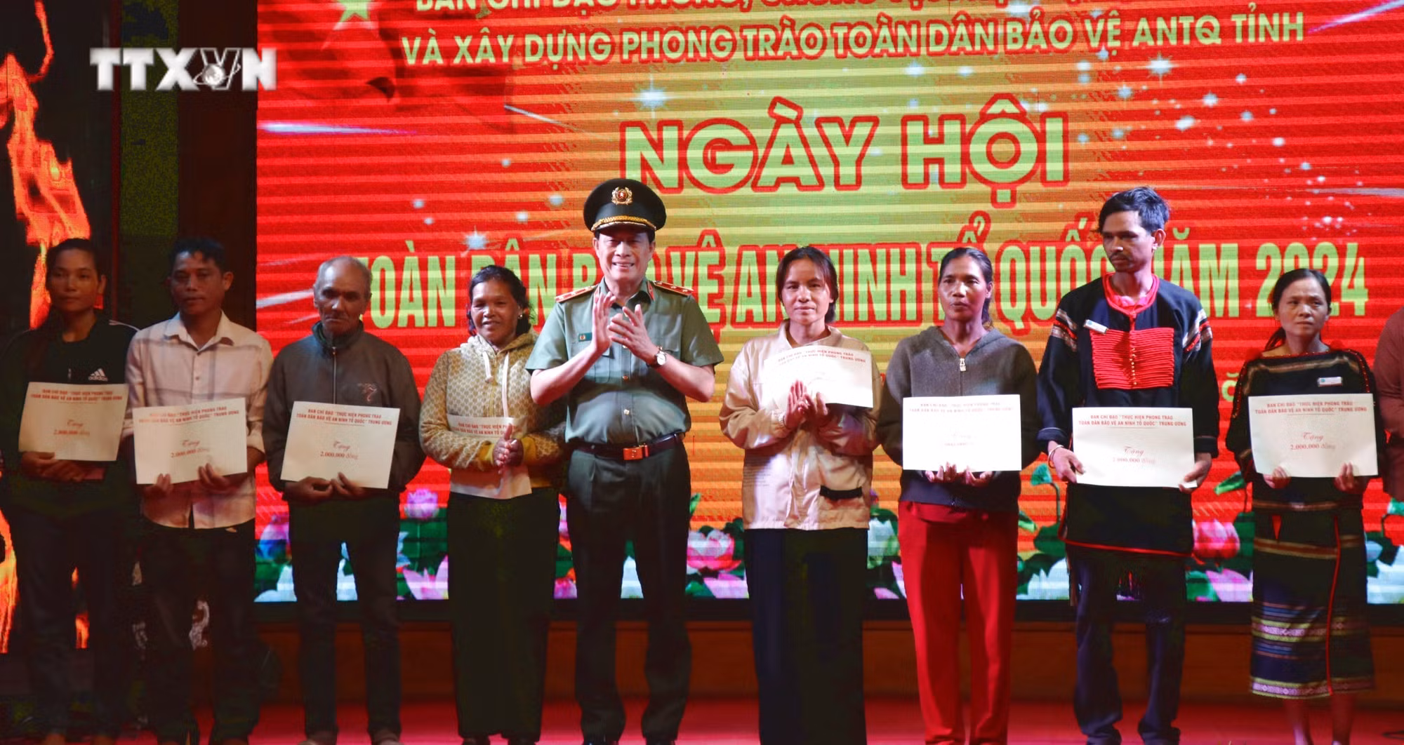 vna_potal_dak_lak_ngay_hoi_toan_dan_bao_ve_an_ninh_to_quoc__7526658.jpg