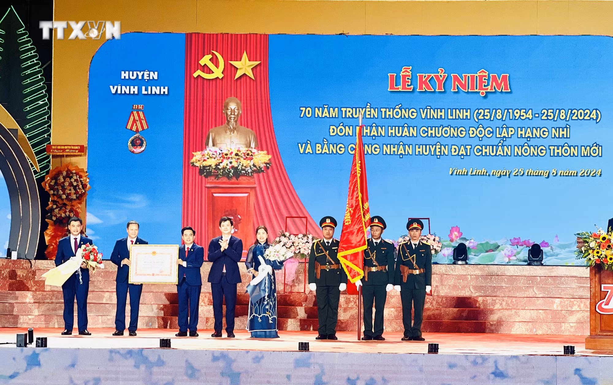 vna_potal_quang_tri_ky_niem_70_nam_truyen_thong_“dat_thep”_vinh_linh__7556252.jpg