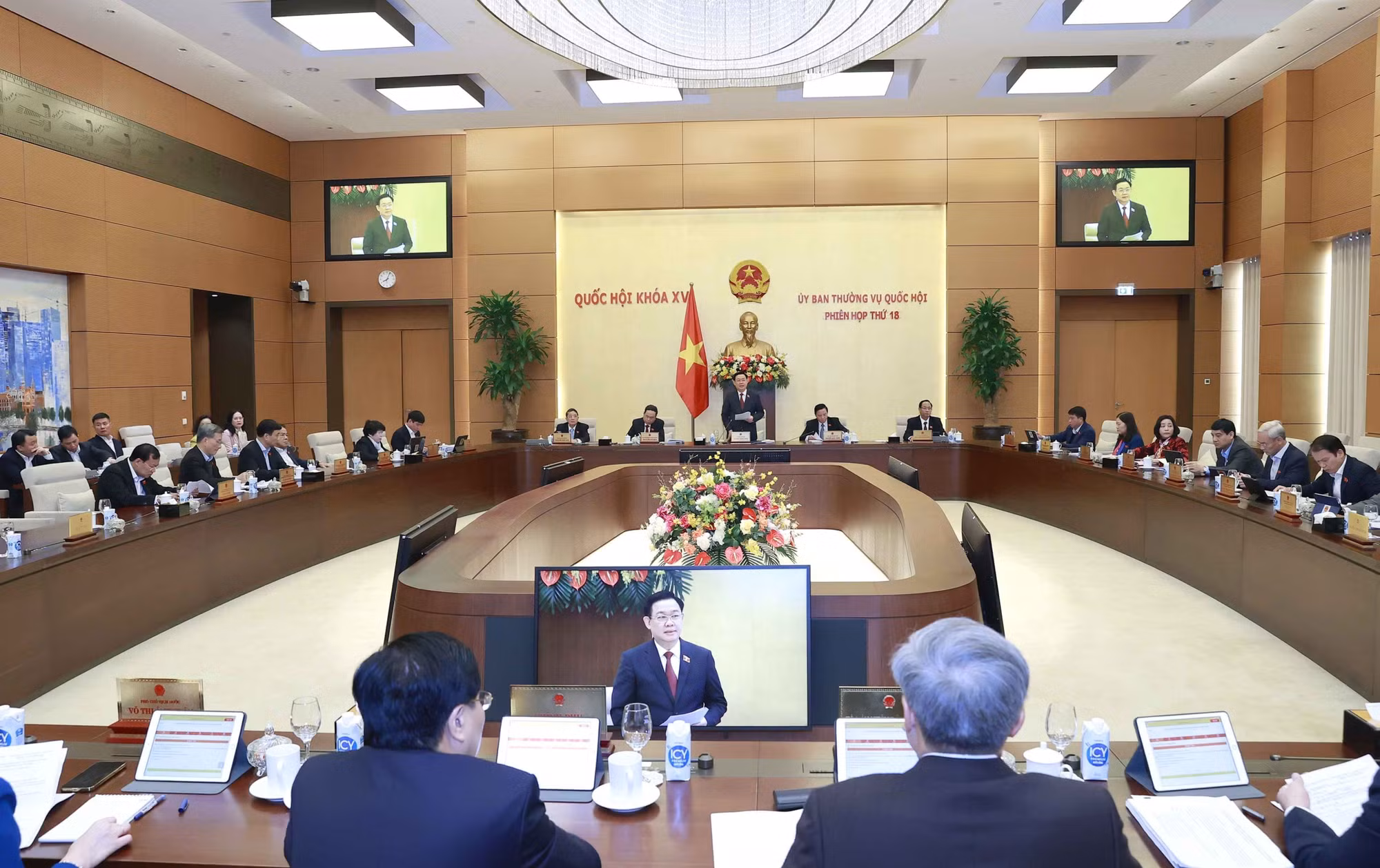 Quang cảnh phiên họp. Ảnh: Doãn Tấn – TTXVN 
