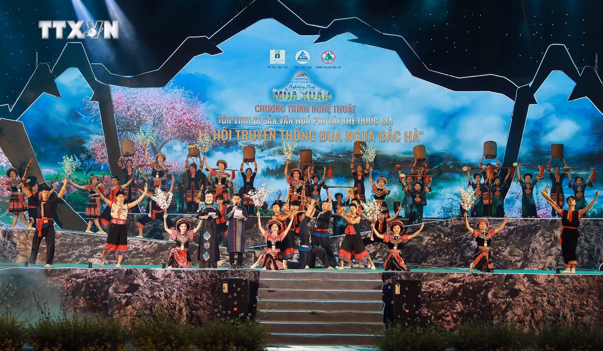 vna_potal_khai_mac_festival_cao_nguyen_trang_bac_ha_2024_7262395.jpg