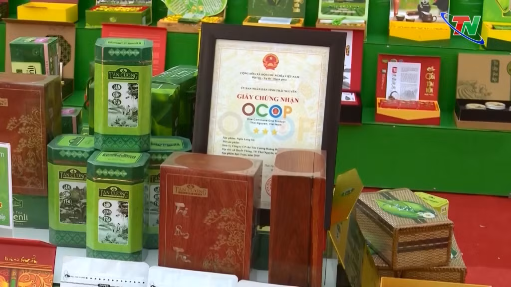 Sản phẩm đạt chứng nhận OCOP được trưng bày. Ảnh : thainguyentv.vn