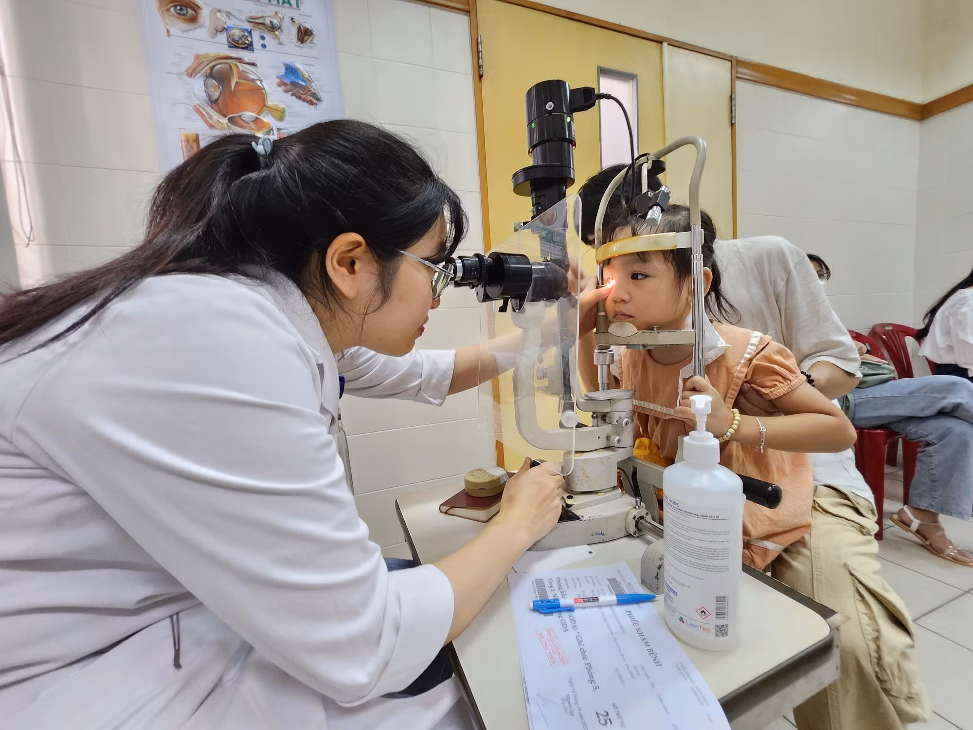 Thừa Thiên - Huế: Khuyến cáo các biện pháp phòng và điều trị bệnh đau mắt đỏ