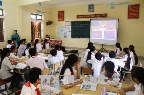 Phú Thọ phấn đấu tăng nhanh số trường đạt chuẩn quốc gia